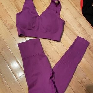 Savvi set . Ashtanga leggings and sports bra in color ultra violet
